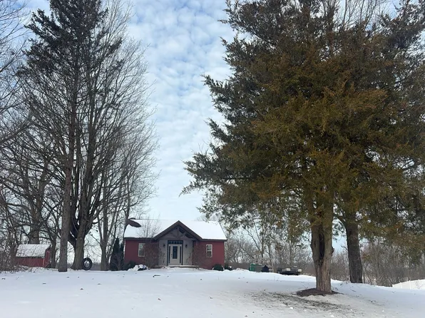 60312 N Main St, Vandalia, MI 49095