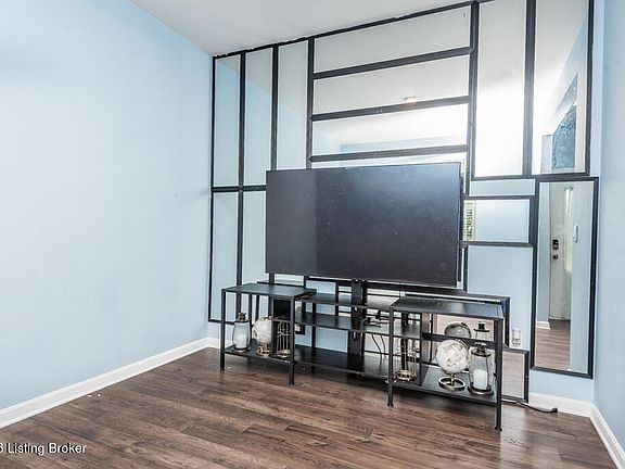 3rd image of 8016 Cedar Meadows Ln