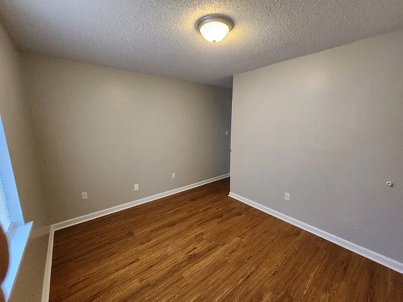 Building Photo - 403 Austin Ave #B