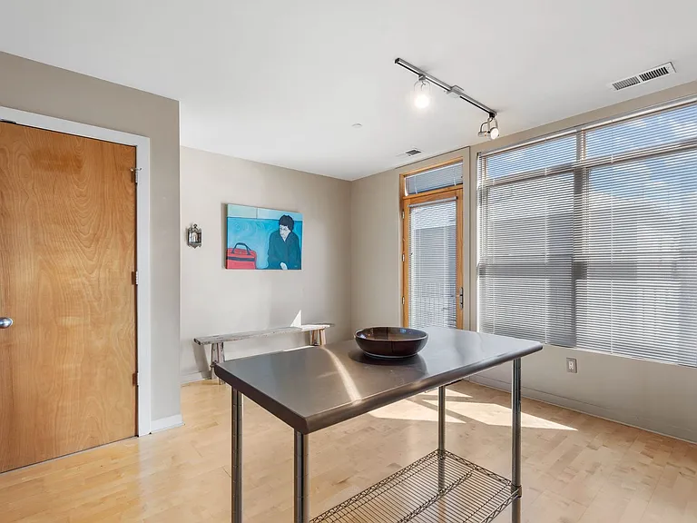 316 Broadway Blvd NE — Photo 5