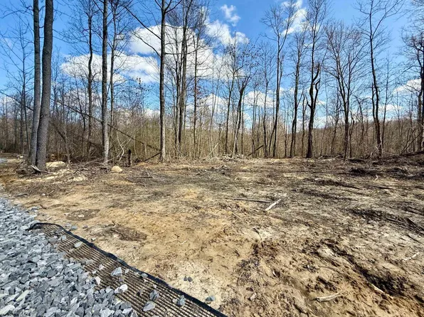 6 Brooklyn Way, Moatsville, WV 26405