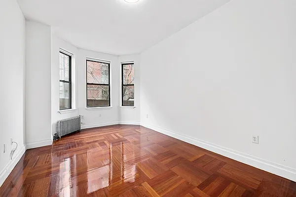 Rented by Douglas Elliman | media 20