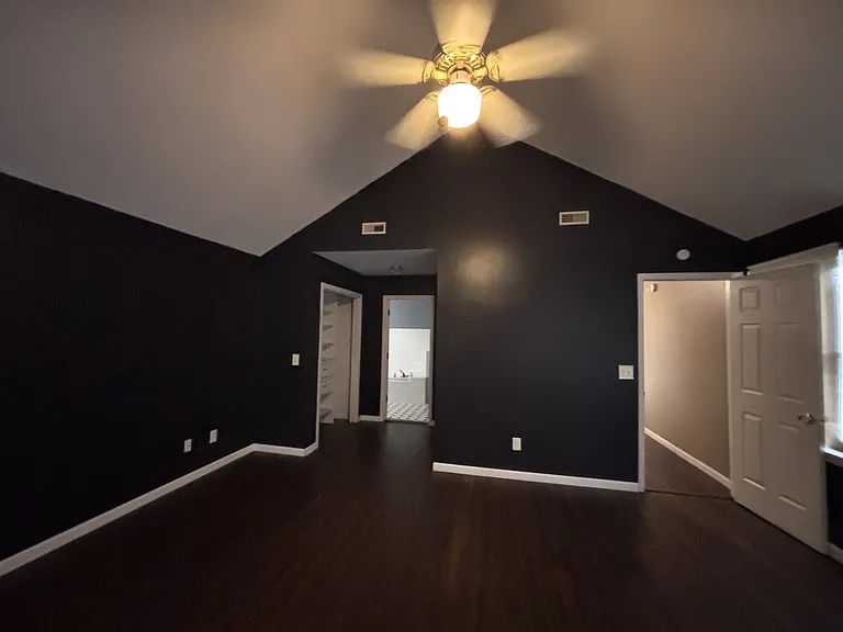 1046 Trotters Blvd — Photo 7