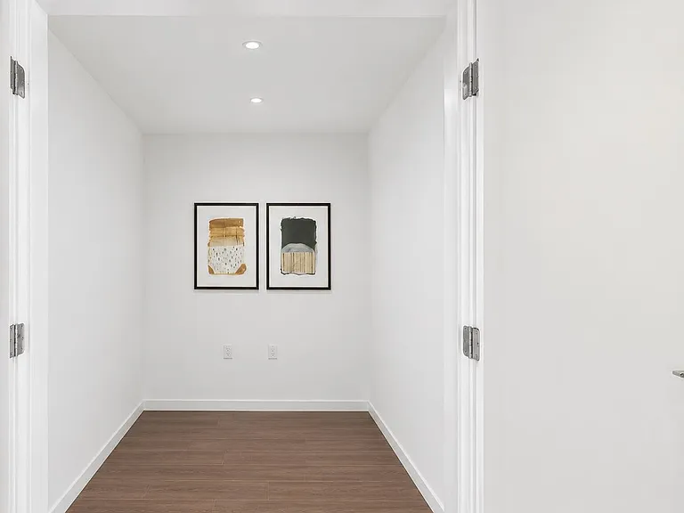 1010 Richards St #1703 — Photo 10