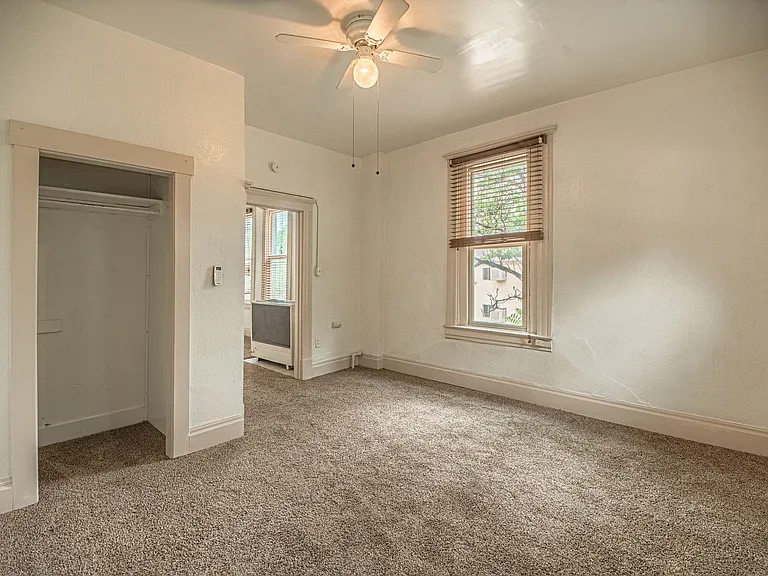 207 Midway Ave — Photo 14