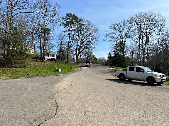 4th image of 1423 W Woodshire Dr