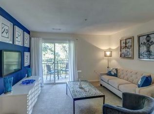 20280 River Ridge Ter APT 302, Ashburn, VA 20147