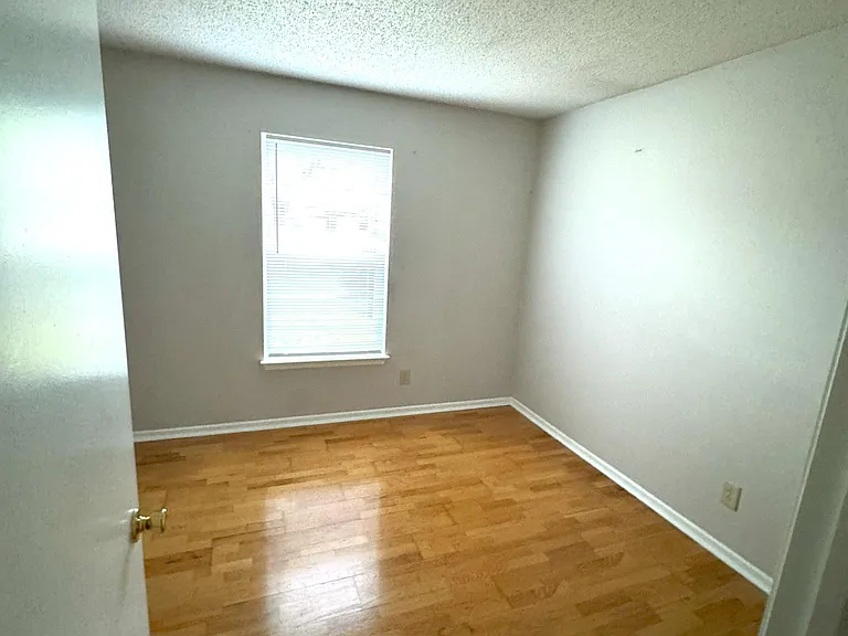 2720 Speedwell Ln — Photo 11