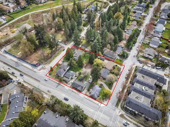 9990 138th St, Surrey, BC V3T 4K2