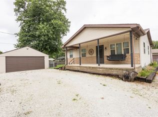 405 Vance Ln, Danville, IL 61832