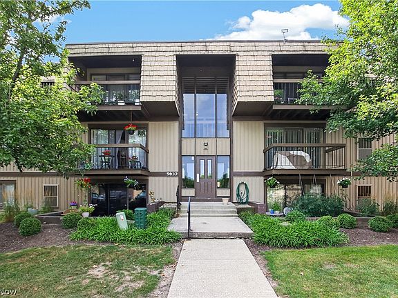 2nd image of 9610 Cove Dr Unit B23