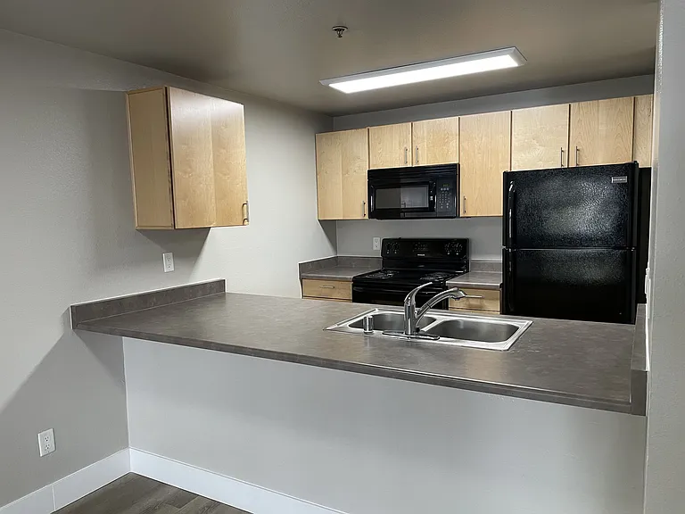 Vesper Apartments — Photo 32