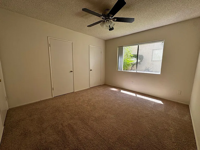 100 - Kimberly Apartments — Photo 39
