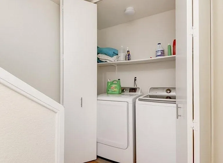 807 Highland Dr — Photo 48