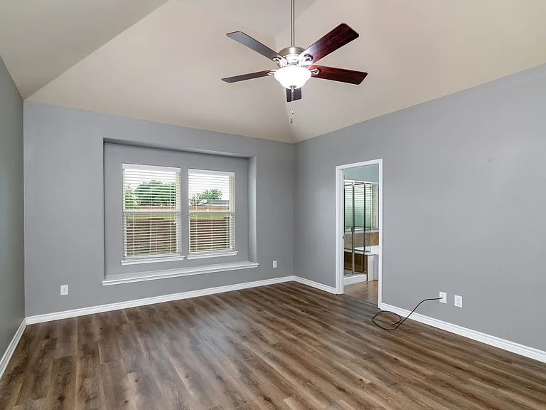 129 Griffin Ave — Photo 13