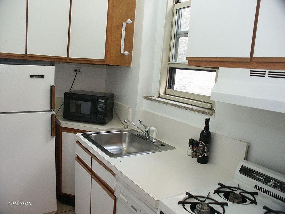 1st image of 210-218 W 19th St APT 6J