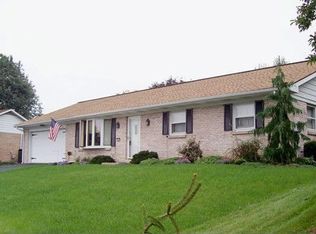 107 Broad St, Akron, PA 17501