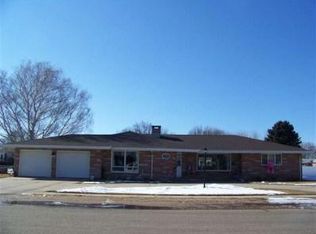 330 Poplar St, Sutherland, NE 69165