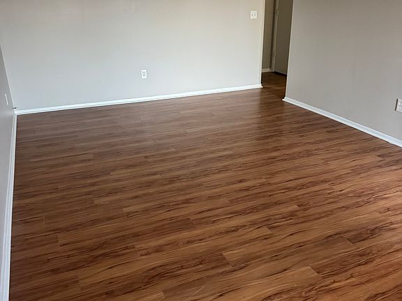 2nd image of 4440 Countryside Dr #B