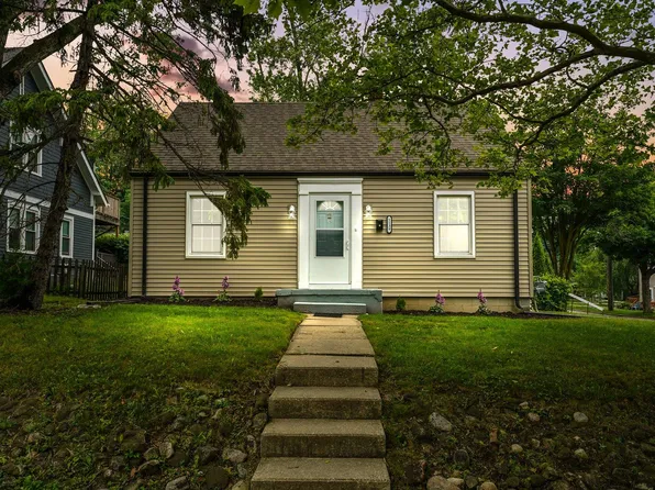 1139 S 7th St, Ann Arbor, MI 48103