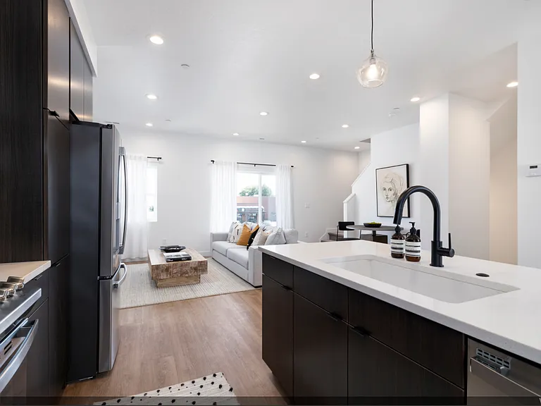 1660 S Major St #6 — Photo 12
