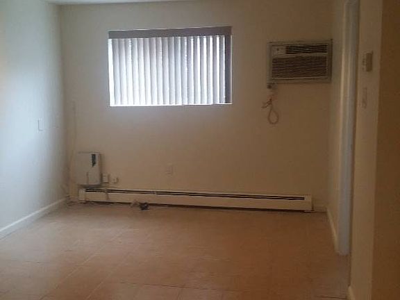 3rd image of 1232 E 80th St APT 1