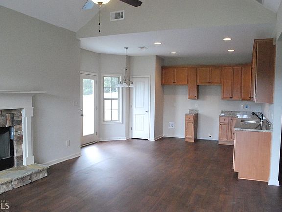 5th image of 134 Brasch Park Dr #33