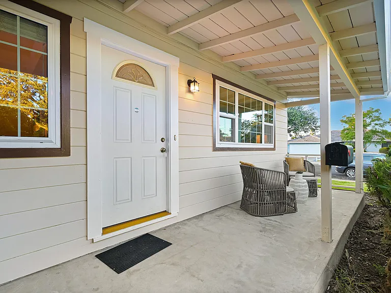 1307 Centennial Ct — Photo 3