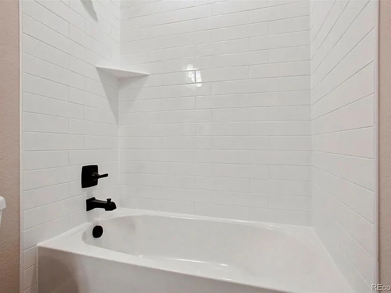 4140 Grand Lake St — Photo 17