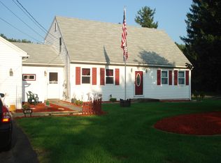 124 Raffia Rd, Enfield, CT 06082