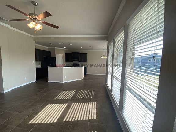 4th image of 719 Wyndham Hill Pkwy