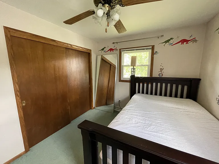 1708 Howlett Ln — Photo 24