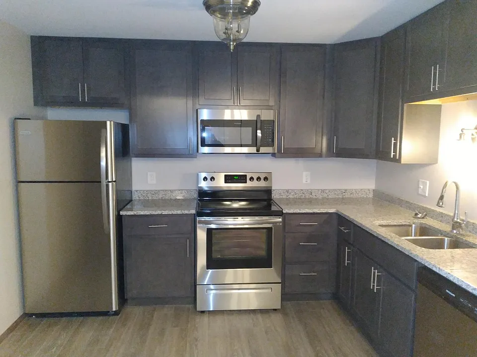 6500 W Howard Ave #111