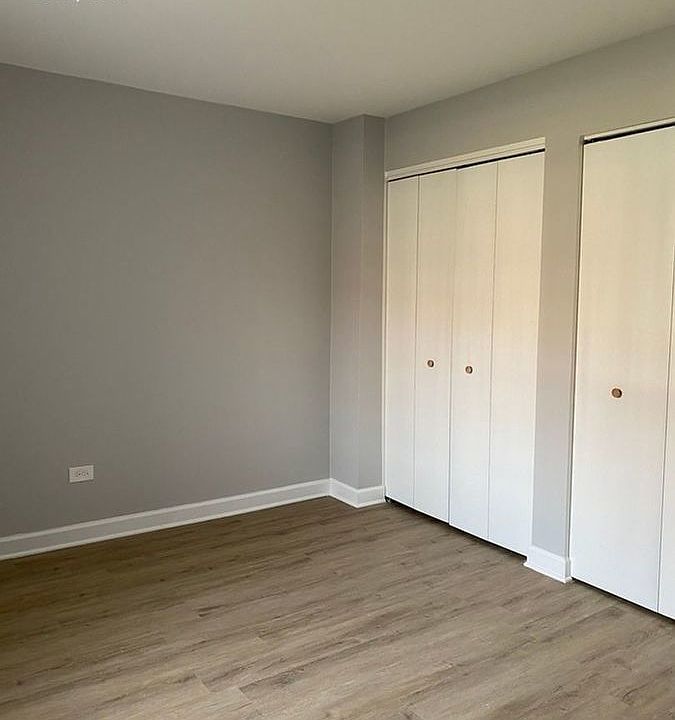 1st image of 7121 W 166th St #3A
