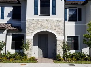 Isola, Homestead, FL 33032