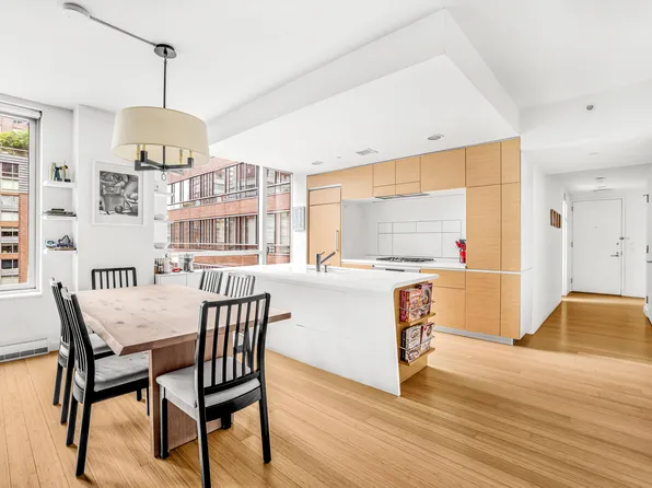 2 River Terrace image 2 of 24