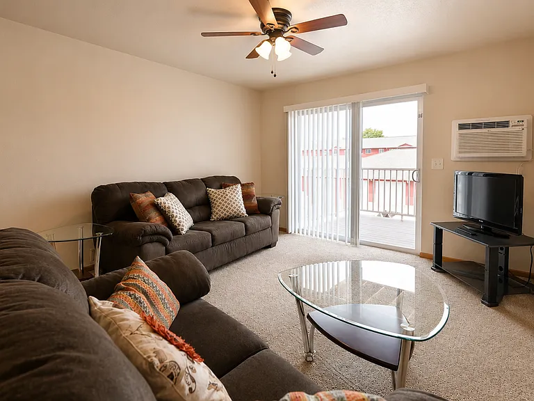 Berry Pointe Luxury Apartments — Photo 50