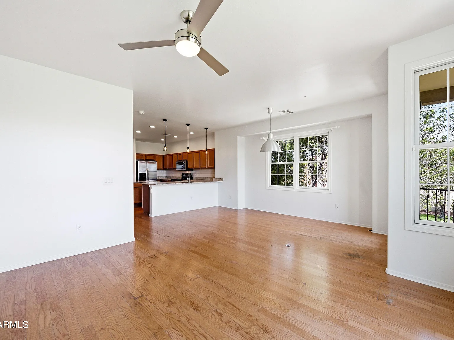 3 bed, 2.5 bath, 2035 sqft, $2,250 — Photo 1