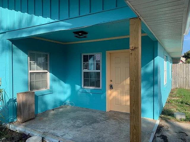 8424 Elizabeth Ave - 1 — Photo 3
