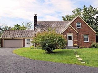 517 Harrison Ln, Cincinnati, OH 45244