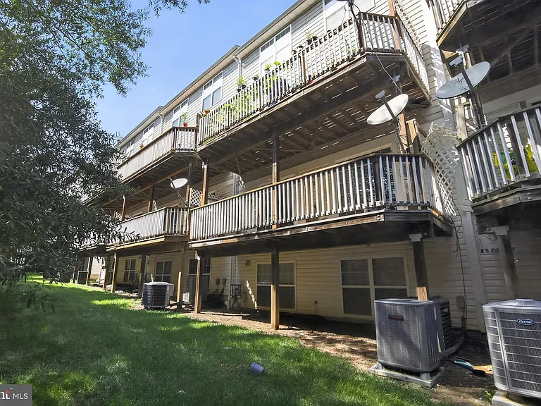 13945 Hollow Wind Way #101 — Photo 15