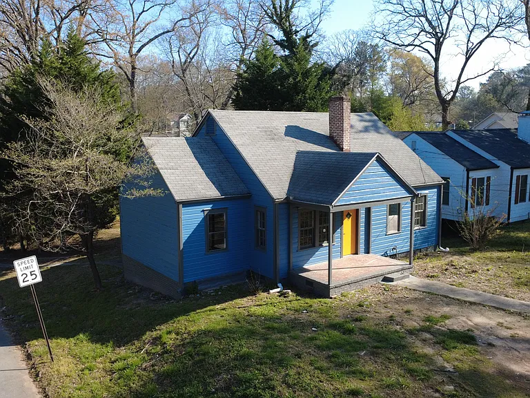1933 Markone St NW — Photo 1