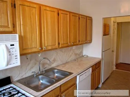 Rented by Sovereign Associates | media 7