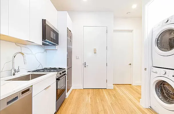 Rented by REAL New York | media 34