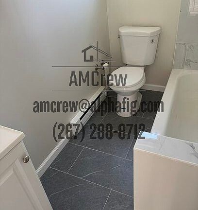 2nd image of 931 E Woodlawn St #1