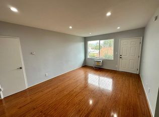 11315 Califa St APT 4, North Hollywood, CA 91601