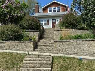 318 Cleveland St, Enderlin, ND 58027