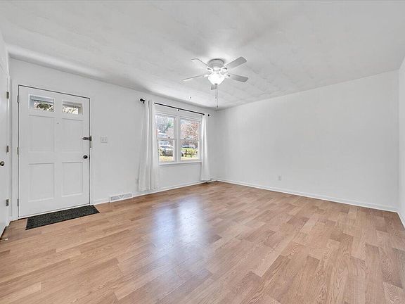 4th image of 3149 Ventnor Rd SE