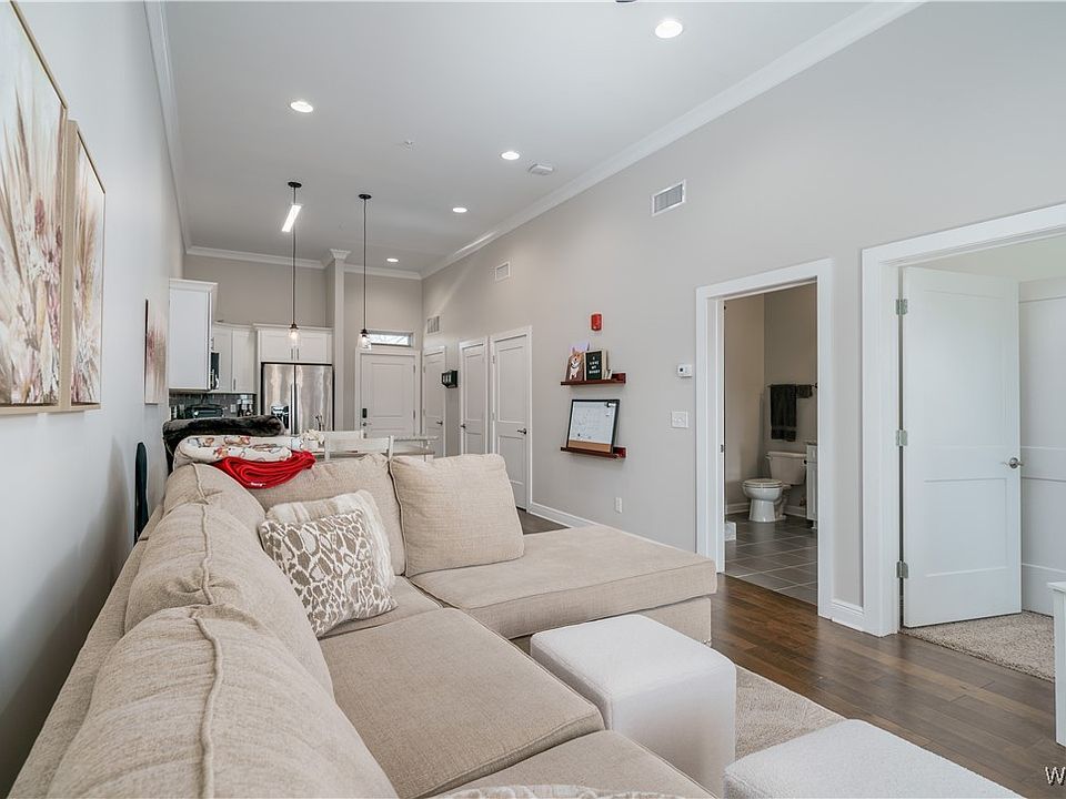 1st image of 2708 7th St #307