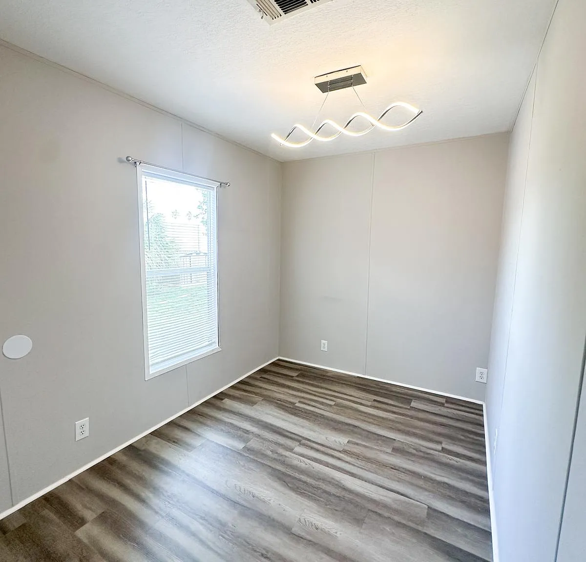 2 bed, $2,200 — Photo 4